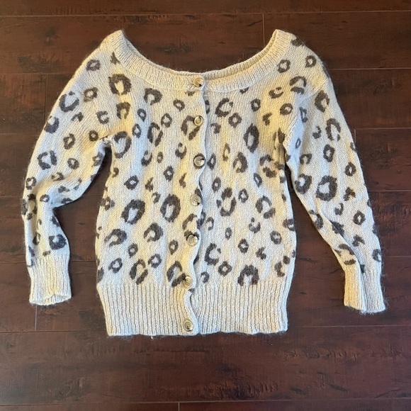 SNIDEL Leopard Print Button Down Back Sweater Size F One Size Fits Most Mohair - Picture 5 of 9